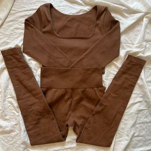 OQQ brown workout set